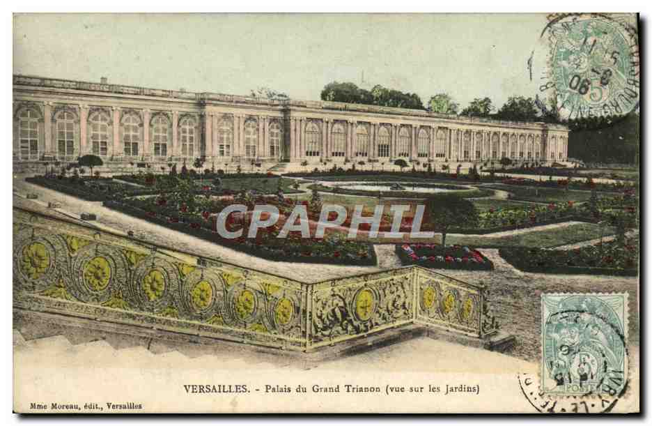 CPA Versailles Palais du Grand Trianon Vue sur les jardins