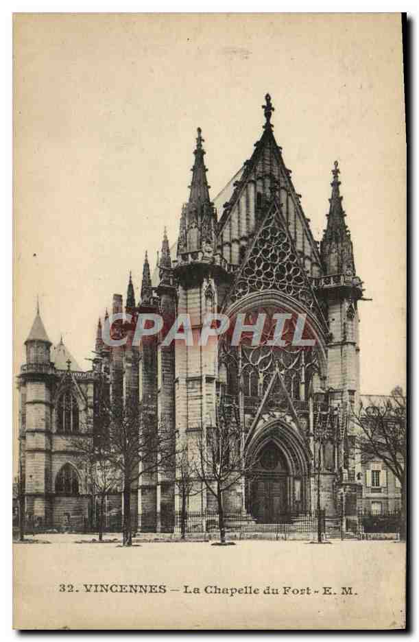 CPA Vincennes La Chapelle du Fort