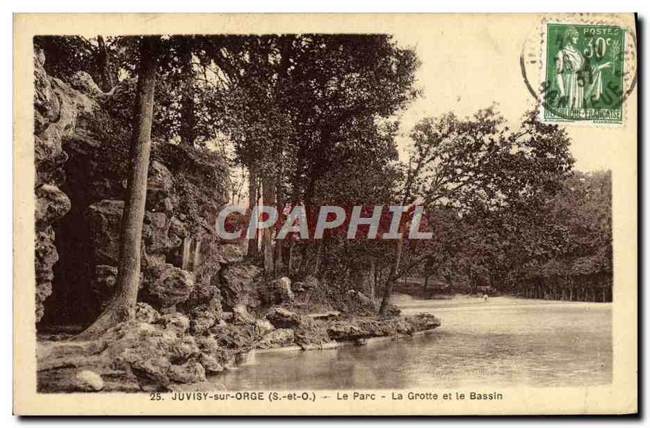 CPA Juvisy sur Orge Le Parc La Grotte et le Bassin