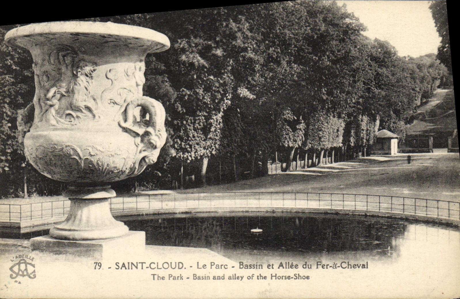 CPA Saint Cloud Le Parc Bassin et Allee du Fer a Cheval 