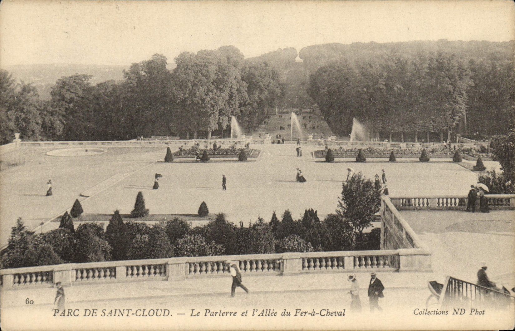 CPA Parc de Saint Cloud Le Parterre et l'Allee du Fer a Cheval