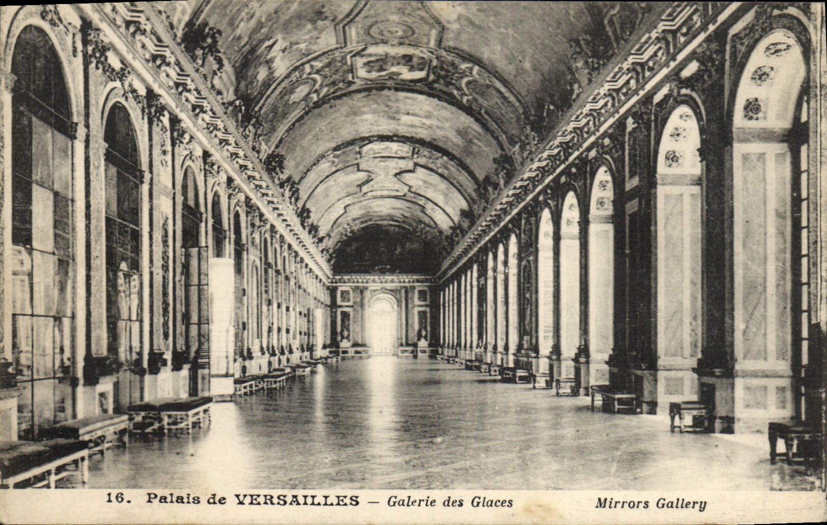 CPA Palais de Versailles Galerie des Glaces 