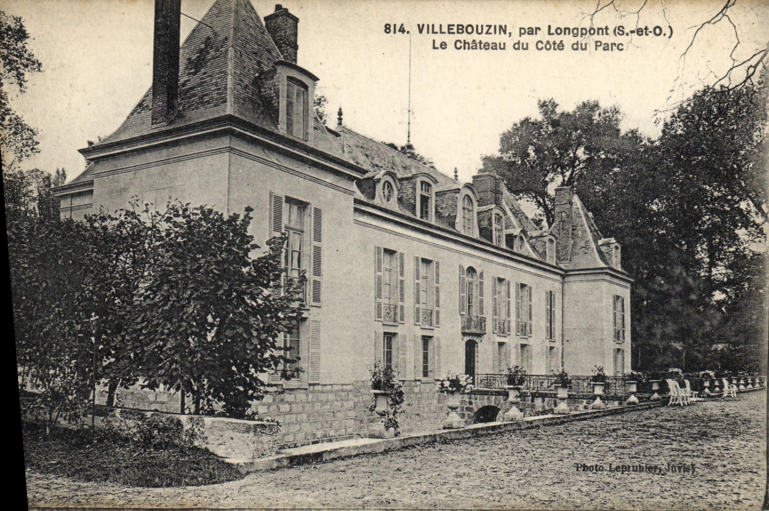 Villebouzin, par Longpont (S.-et-O.) — Le Château du Côté du Parc — Photo Lepruhter, In7167