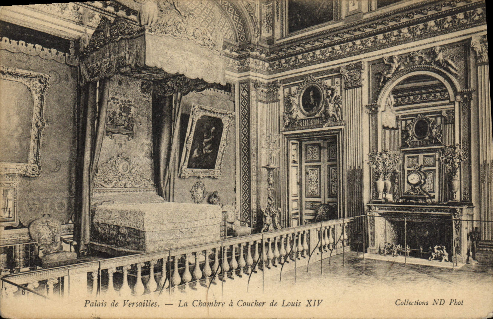 CPA Palais De Versailles La Chambre A Coucher De Louis XIV