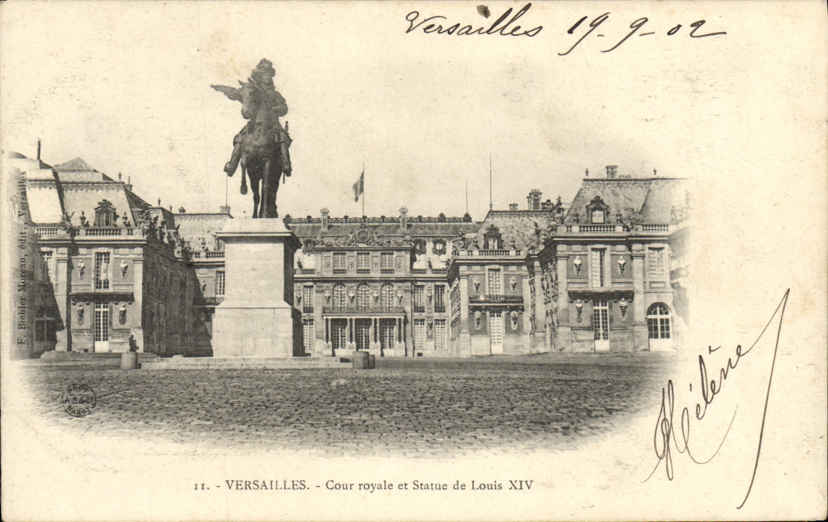 CPA Versailles Cour Royale Et Statue De Louis XIV