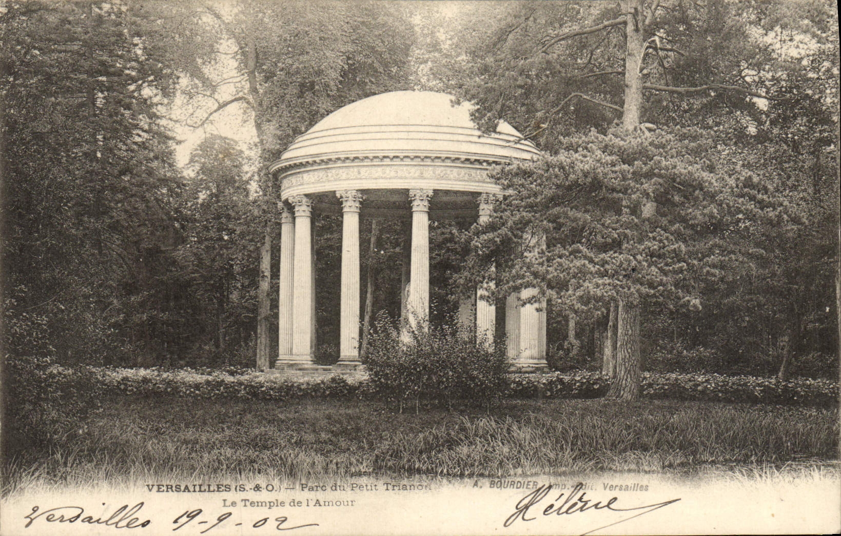 CPA Versailles Parc Du Petit trianon Le Temple de l'Amour