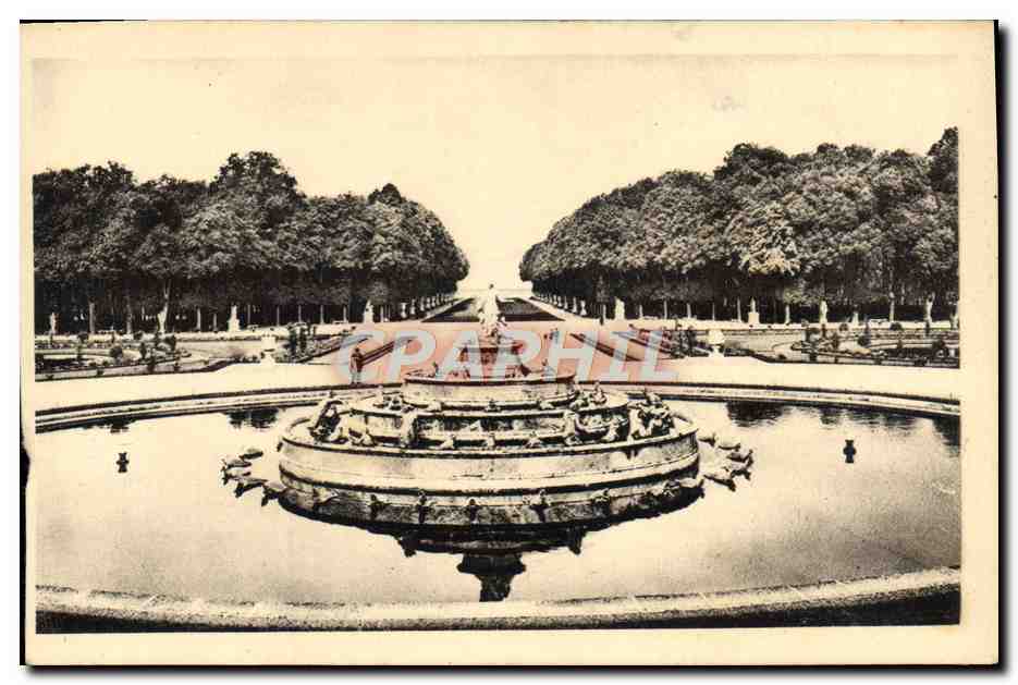 CPA Parc De Versailles Le Bassin De Latone