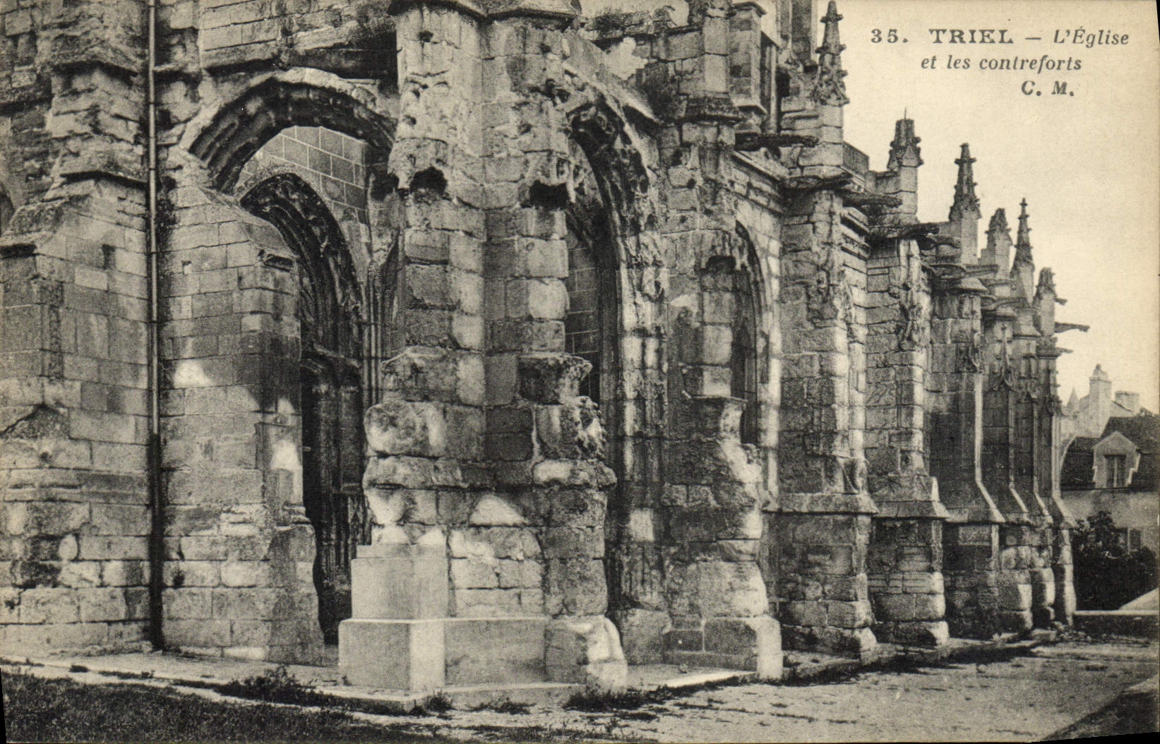 CPA Triel L'Eglise Et les Contreforts