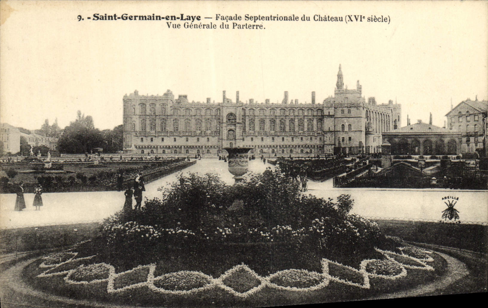 CPA Saint Germain En Laye Facade Septentrionale du Chateau Vue generale du parterre