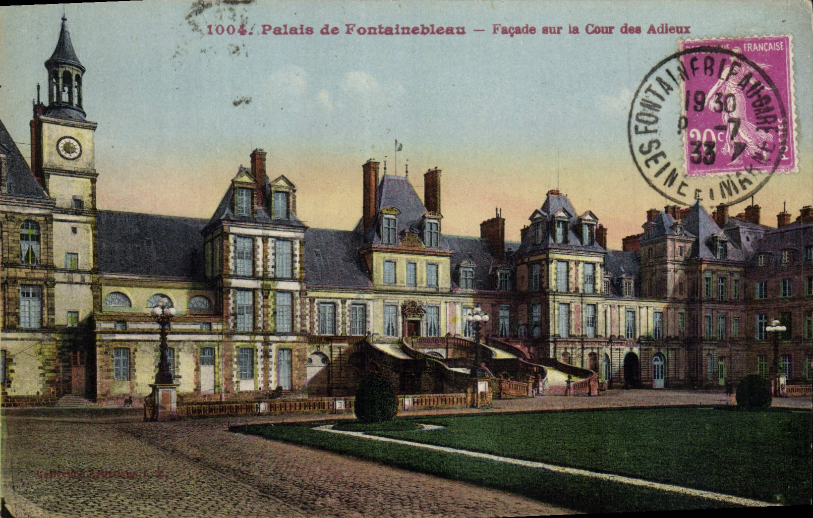 Schloss Fontainebleau — Fassade zum Cour des Adieux — Gaffarel & Cie, n°1004