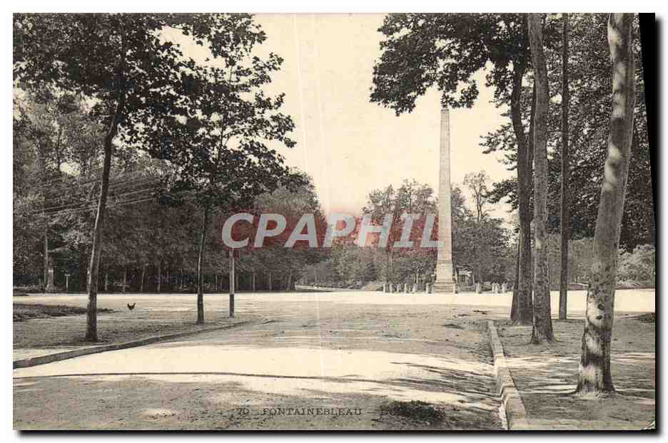 Fontainebleau — Obelisk im Park — Verleger: CPAPHIL, Nr. 70