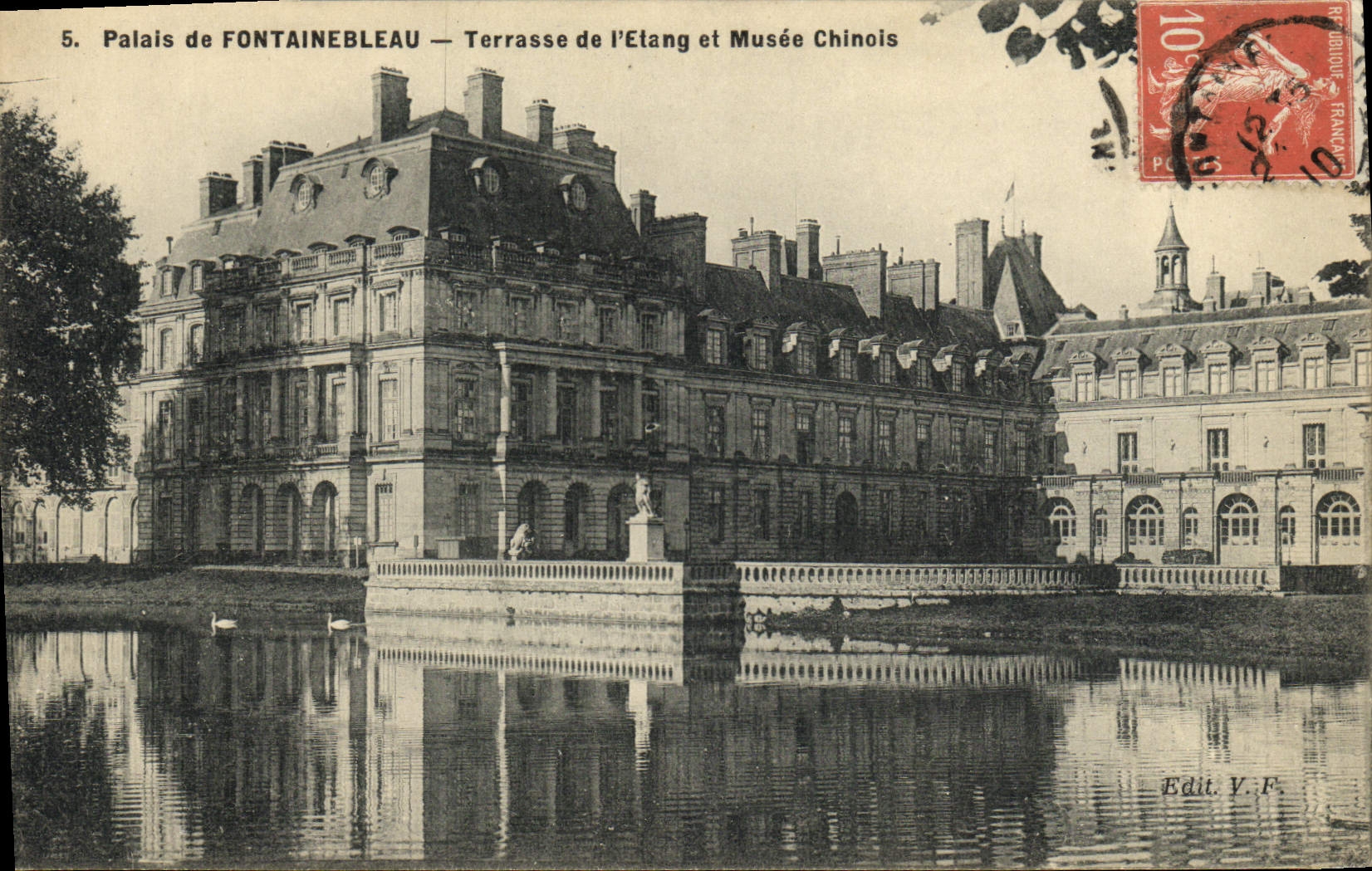 Schloss FONTAINEBLEAU — Terrasse am See und Chinesischer Museum — Edit. V.F.