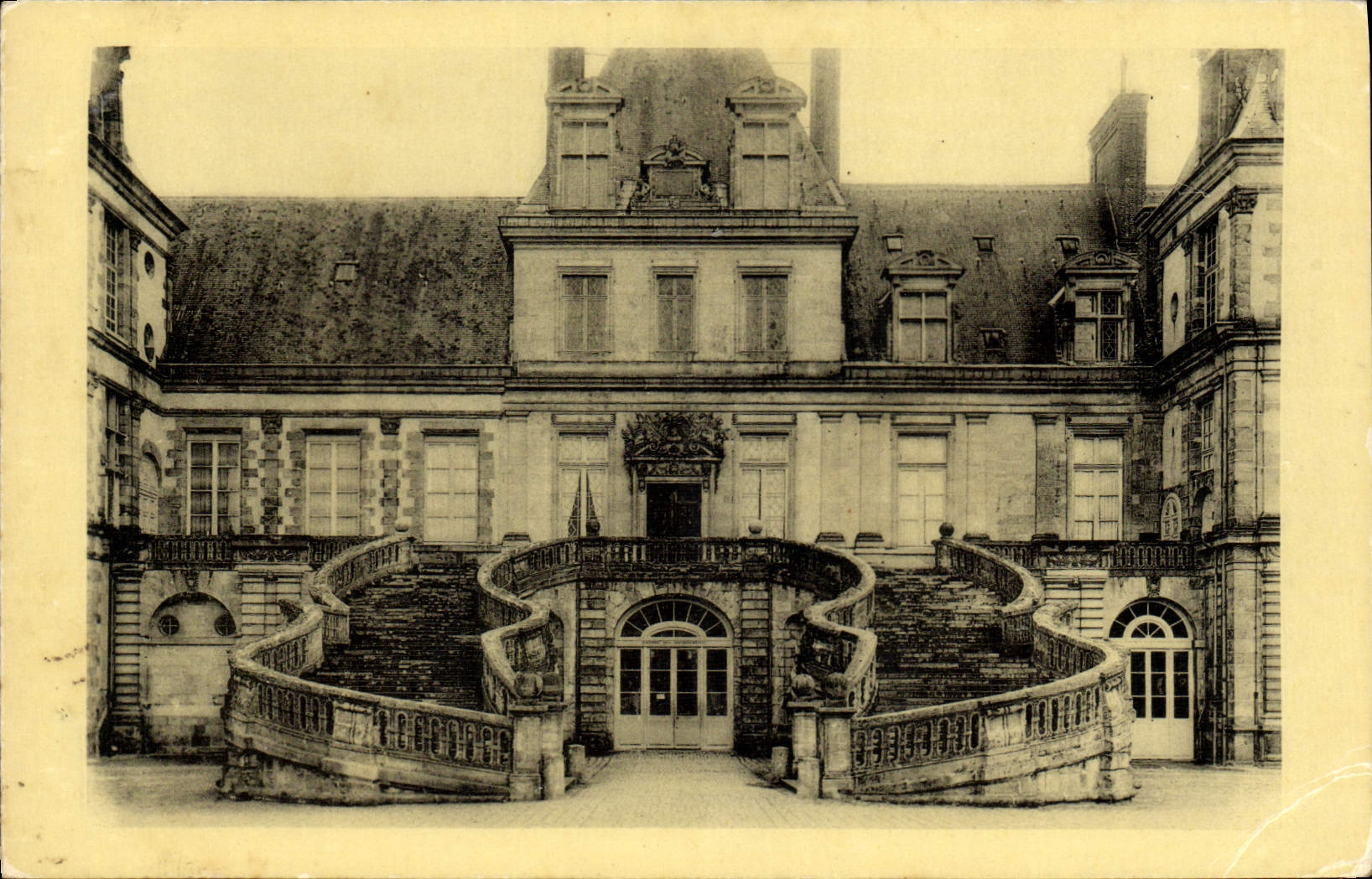 Castillo de Fontainebleau — Escalera a caballo — Edición del Castillo de Fontainebleau