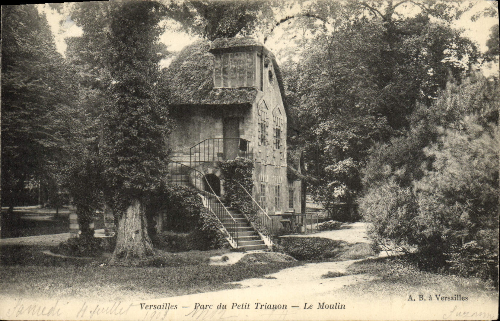 CPA Versailles Parc Du Petit Trianon Le Moulin