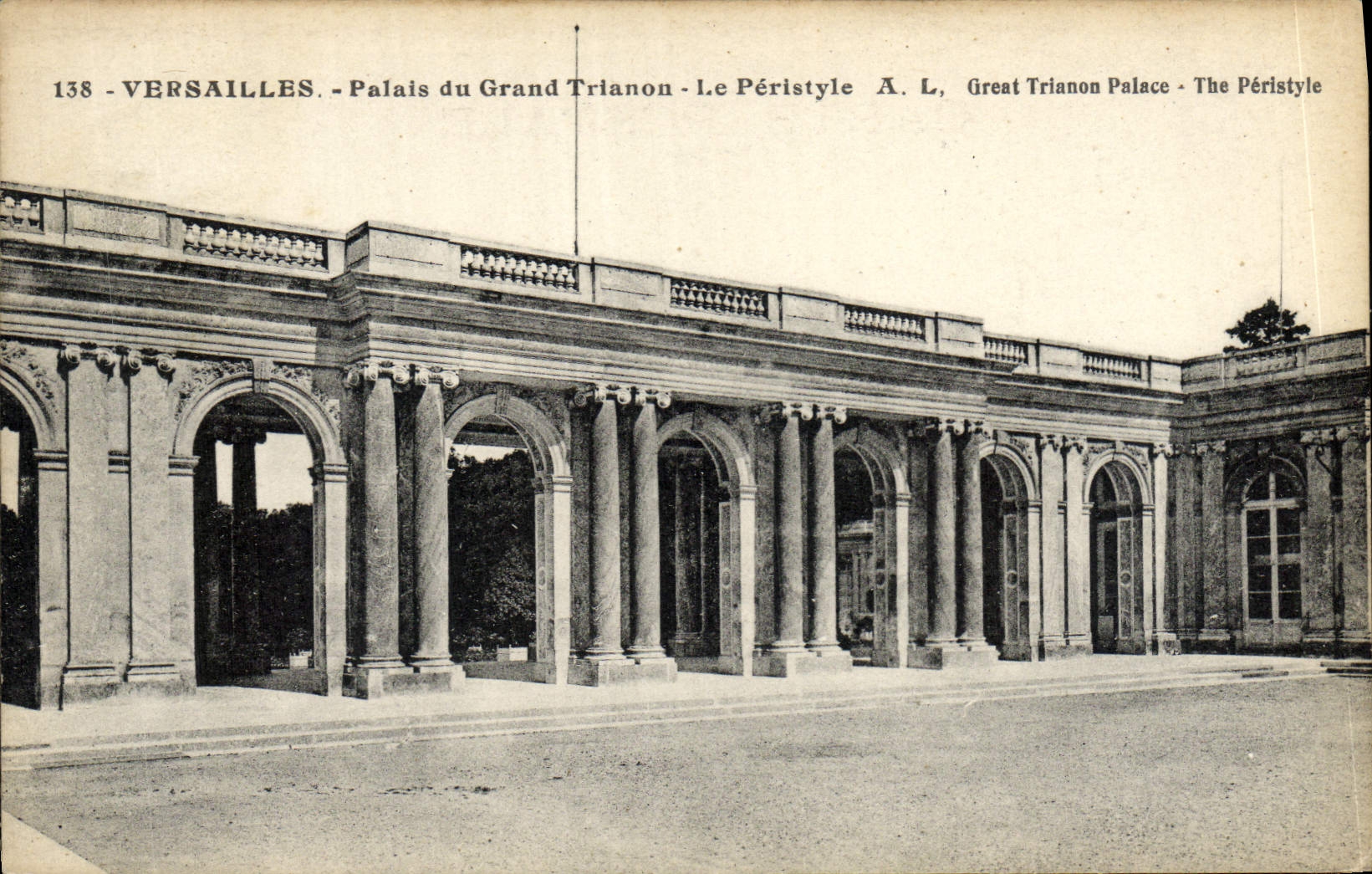 Versailles - Palais du Grand Trianon - Le Péristyle — A. L. édition, n° 138