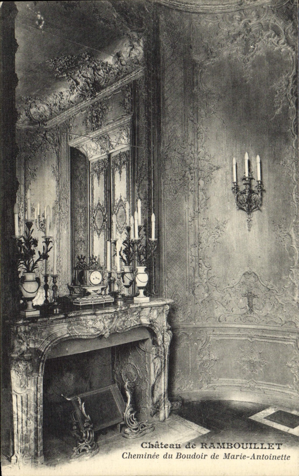 Château de RAMBOUILLET — Cheminée du Boudoir de Marie-Antoinette — Éditeur : Fonds de Rambouillet