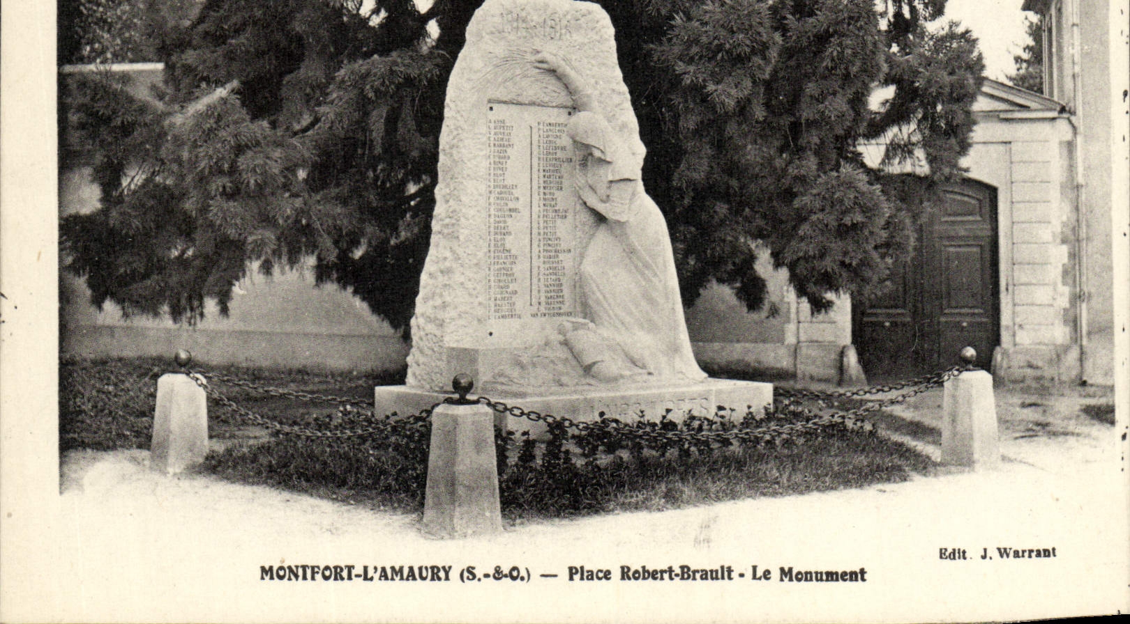 Montfort-l'Amaury — Place Robert-Brault — Das Denkmal