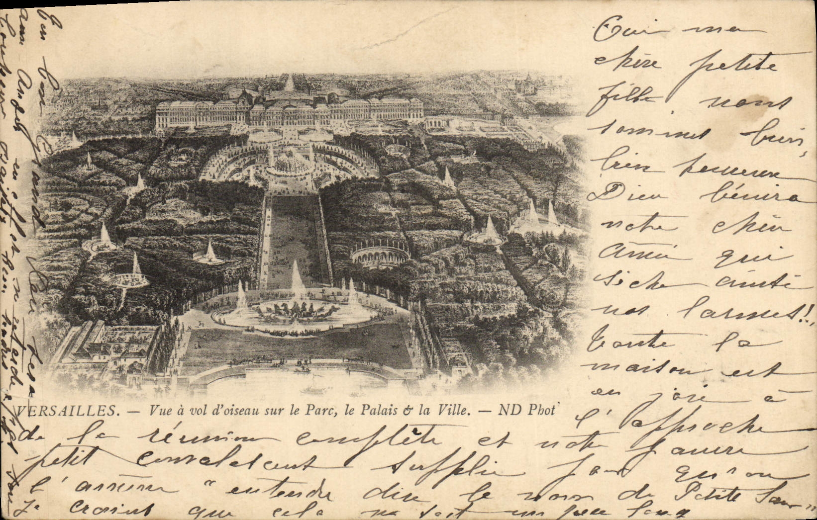 CPA Versailles Vu a vol d'oiseau sur le parc le palais et la ville