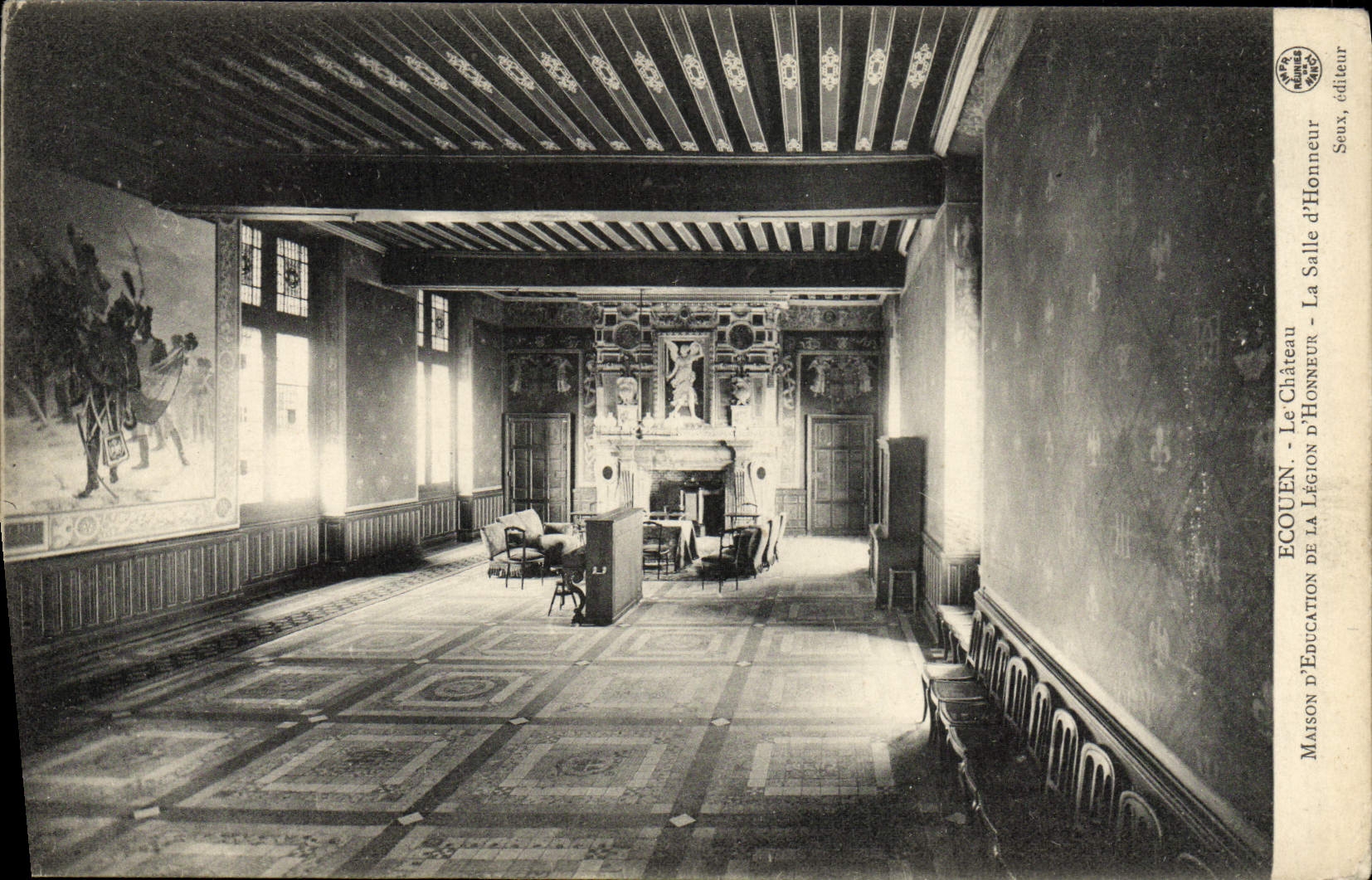 CPA Ecouen Le chateau Maison d'education de la Legion d'honneur La salle d'honneur 