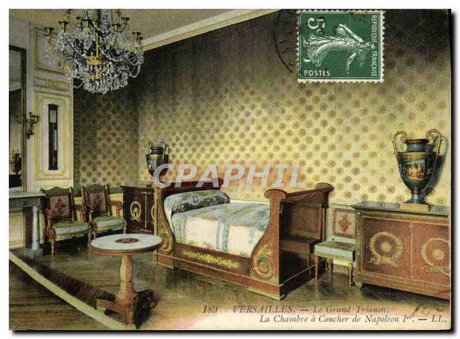 CPA Versailles Le Grand Trianon La Chambre a coucher de Napoleon 1er