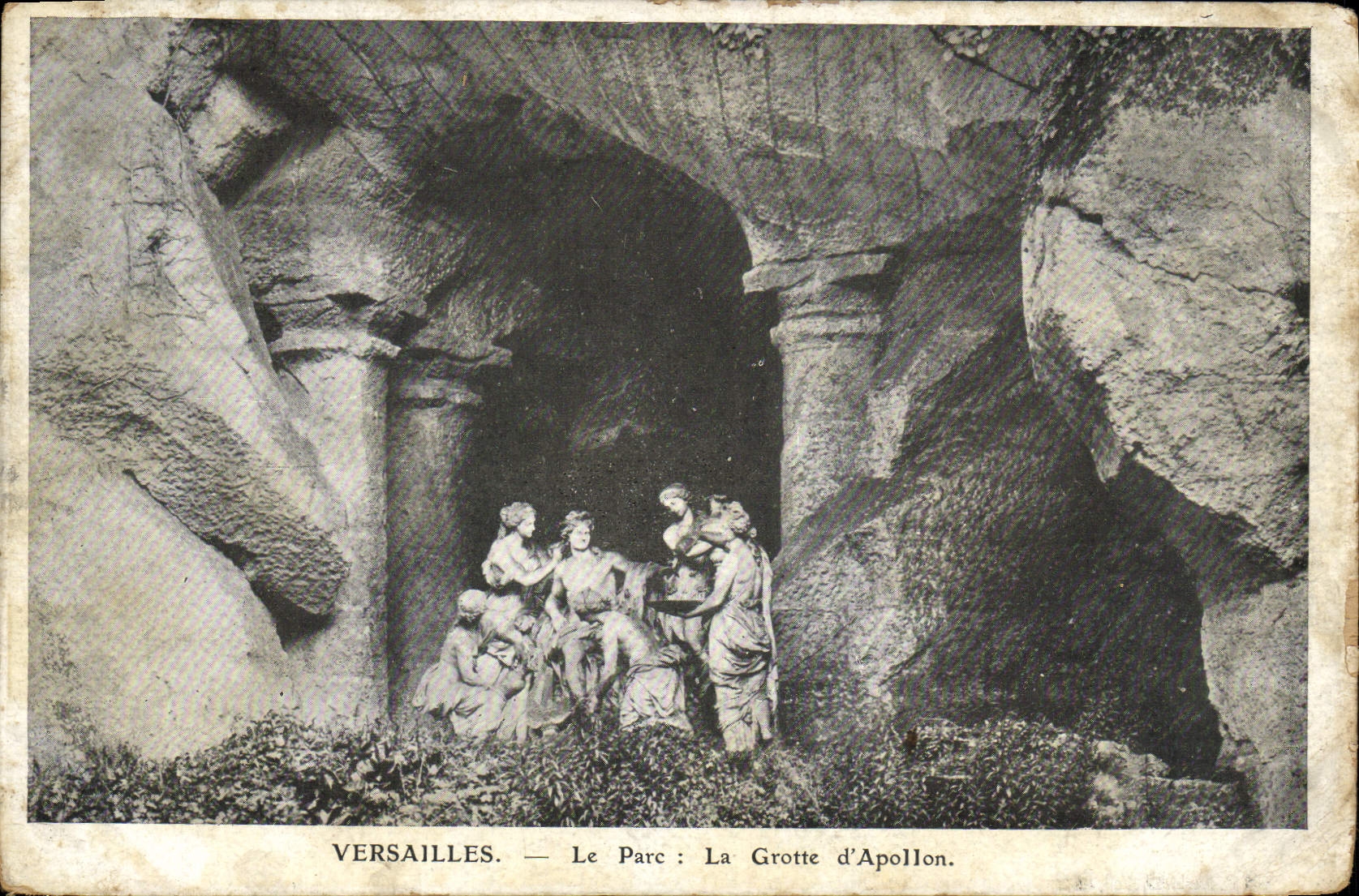 CPA Versailles Le Parc Grotte d'Apollon