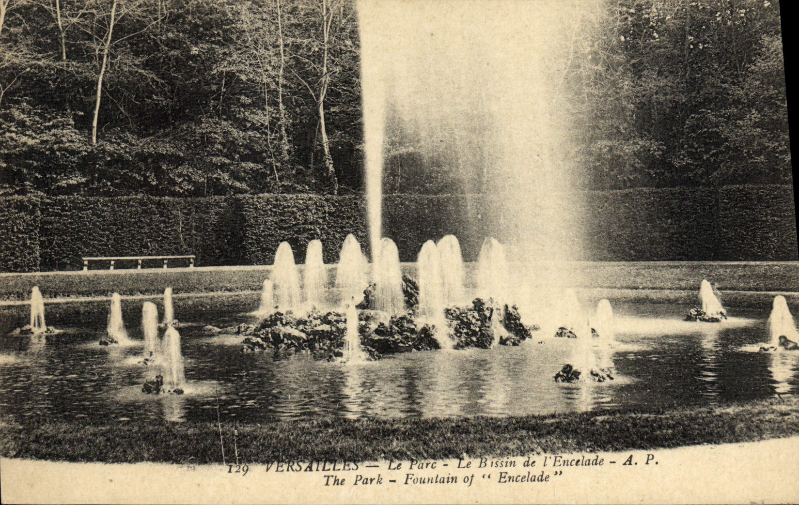 CPA Versailles Le parc Le bassin de l'Encelade
