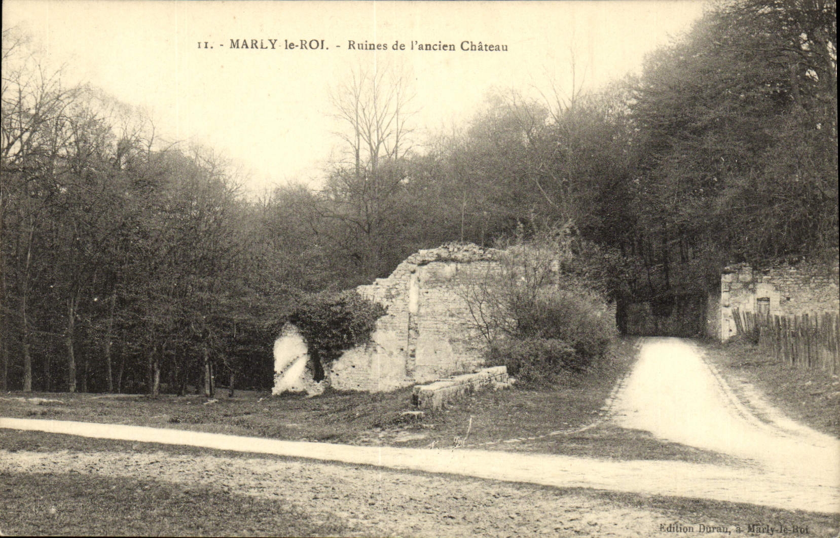 CPA Marly Le Roi Ruines De l'Ancien Chateau