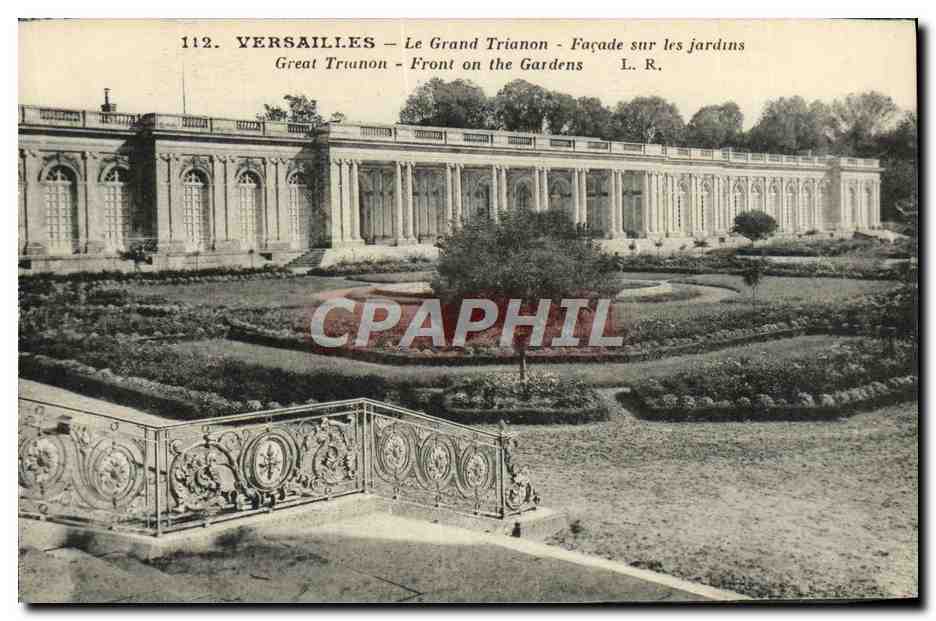 CPA Versailles Le Grand Trianon Facade Sur Les Jardins