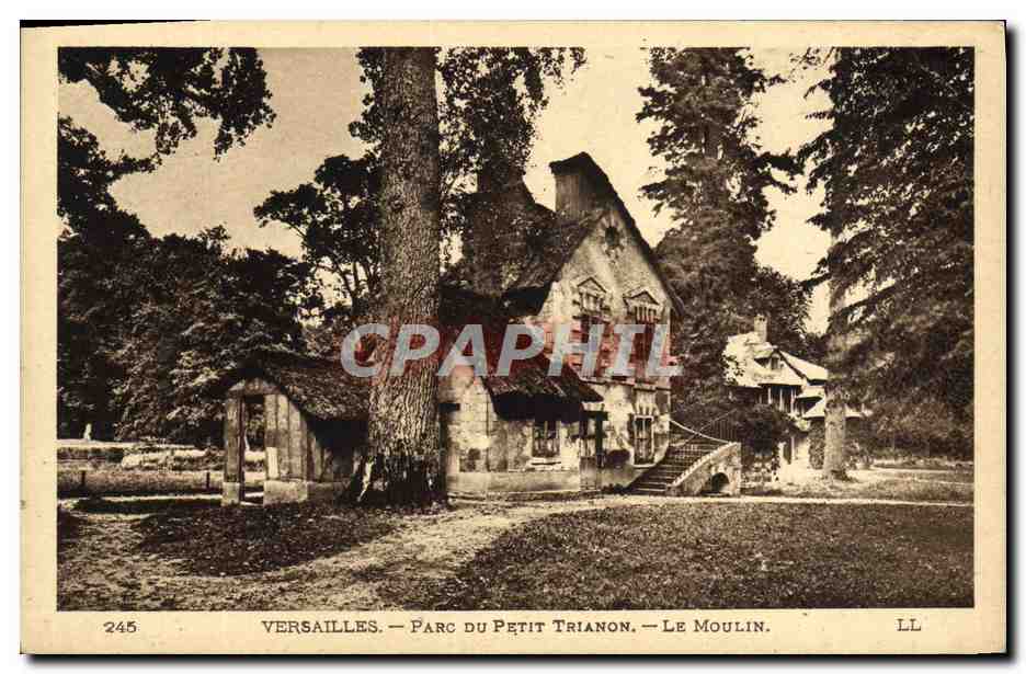 CPA Versailles Parc Du Petit Trianon Le Moulin