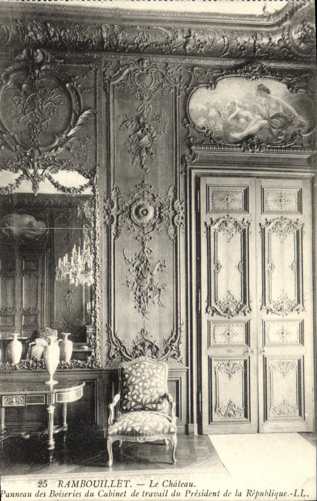 Panneau des Boiseries du Cabinet de travail du Château du Président de la République — RAMBOUILLET