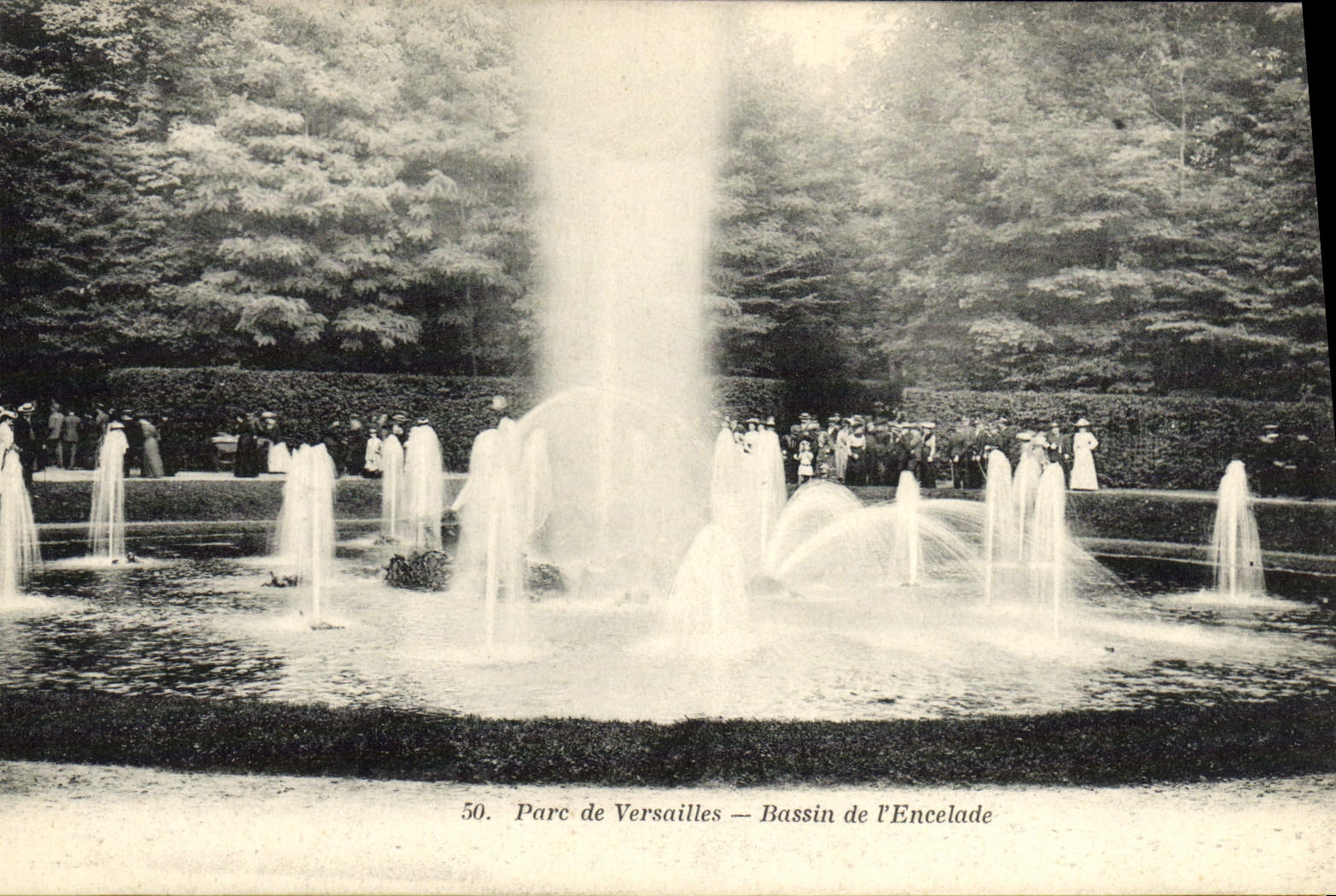 Parc de Versailles — Bassin de l'Encelade — A. Bourdier, imp.-édit. Versailles, n°50