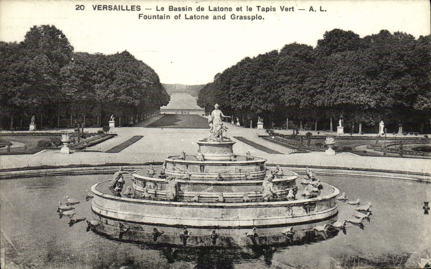 Versailles — Le Bassin de Latone et le Tapis Vert — A. L.