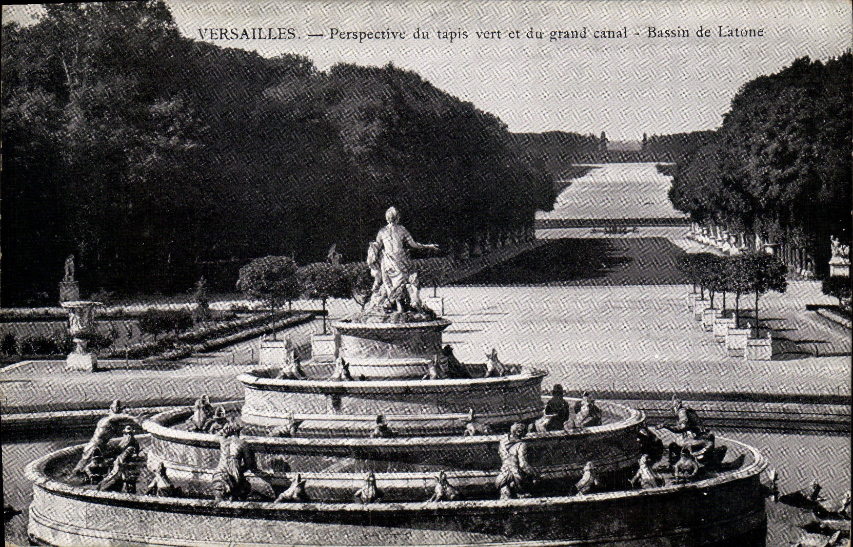 Versailles — Perspective du tapis vert et du grand canal - Bassin de Latone