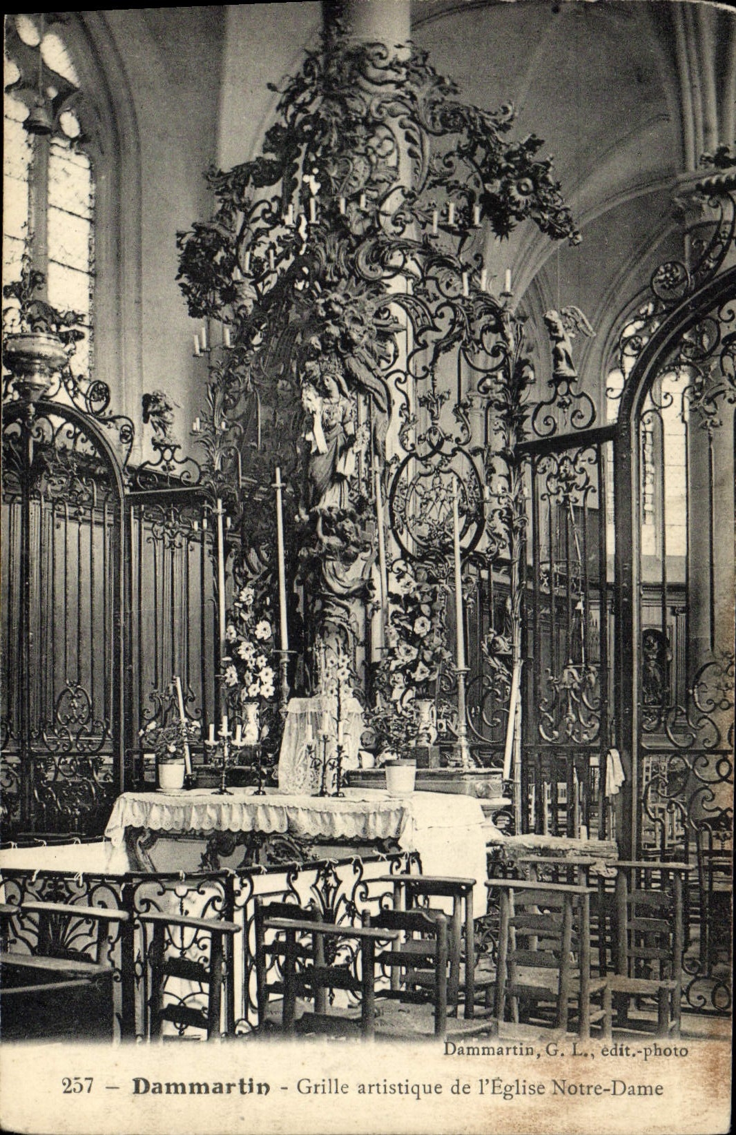 Dammartin - Grille artistique de l'Église Notre-Dame — Dammartin, G. L., édit.-photo, n° 257