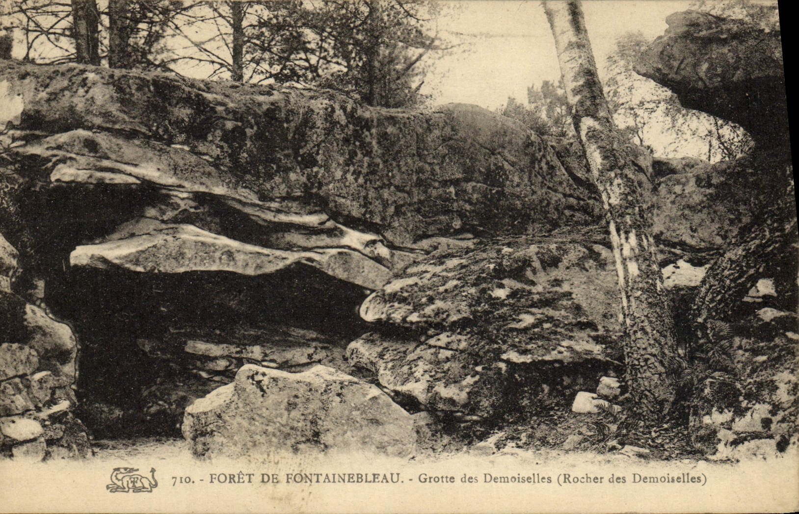 Wald von Fontainebleau — Höhle der Demoiselles (Rocher der Demoiselles) — Verlag: 710