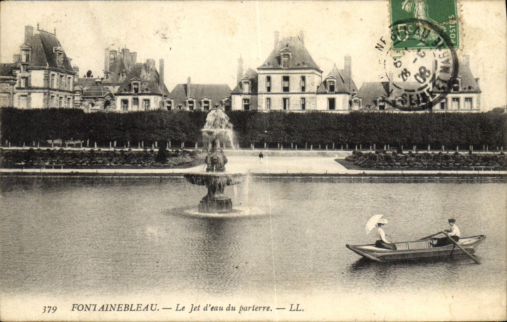 Fontainebleau — Der Wasserstrahl des Parterres — LL. n°379
