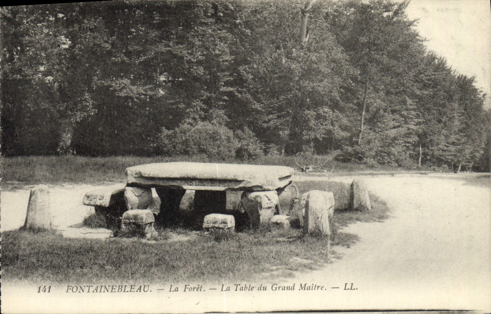 Fontainebleau — Der Wald — Die Tafel des Großen Meisters — LL.