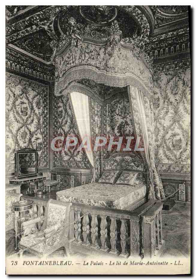 Fontainebleau — Le Palais — Le lit de Marie-Antoinette — LL. n°73