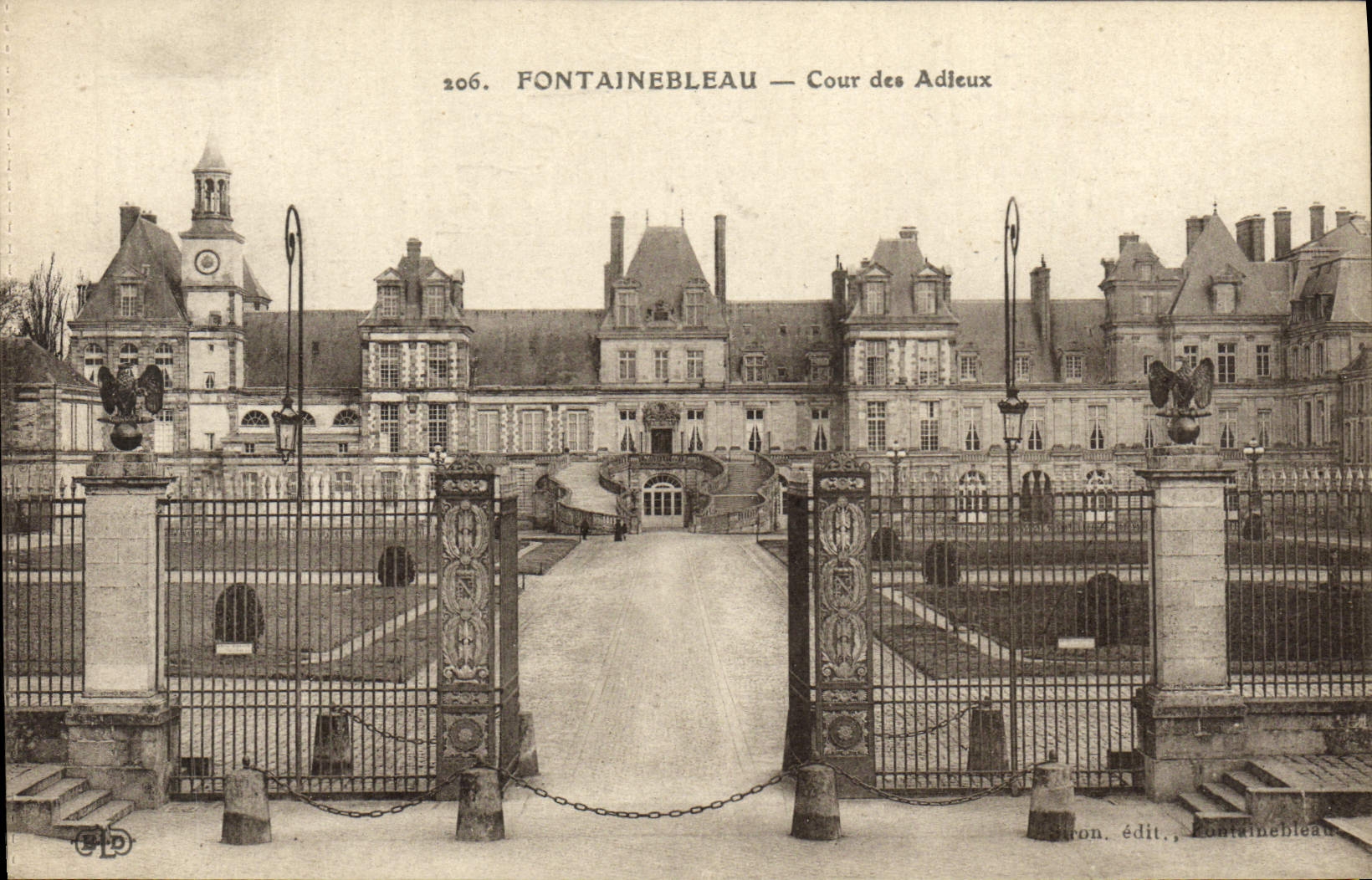 Fontainebleau — Cour des Adieux — Verleger: Bon. édit., Fontainebleau