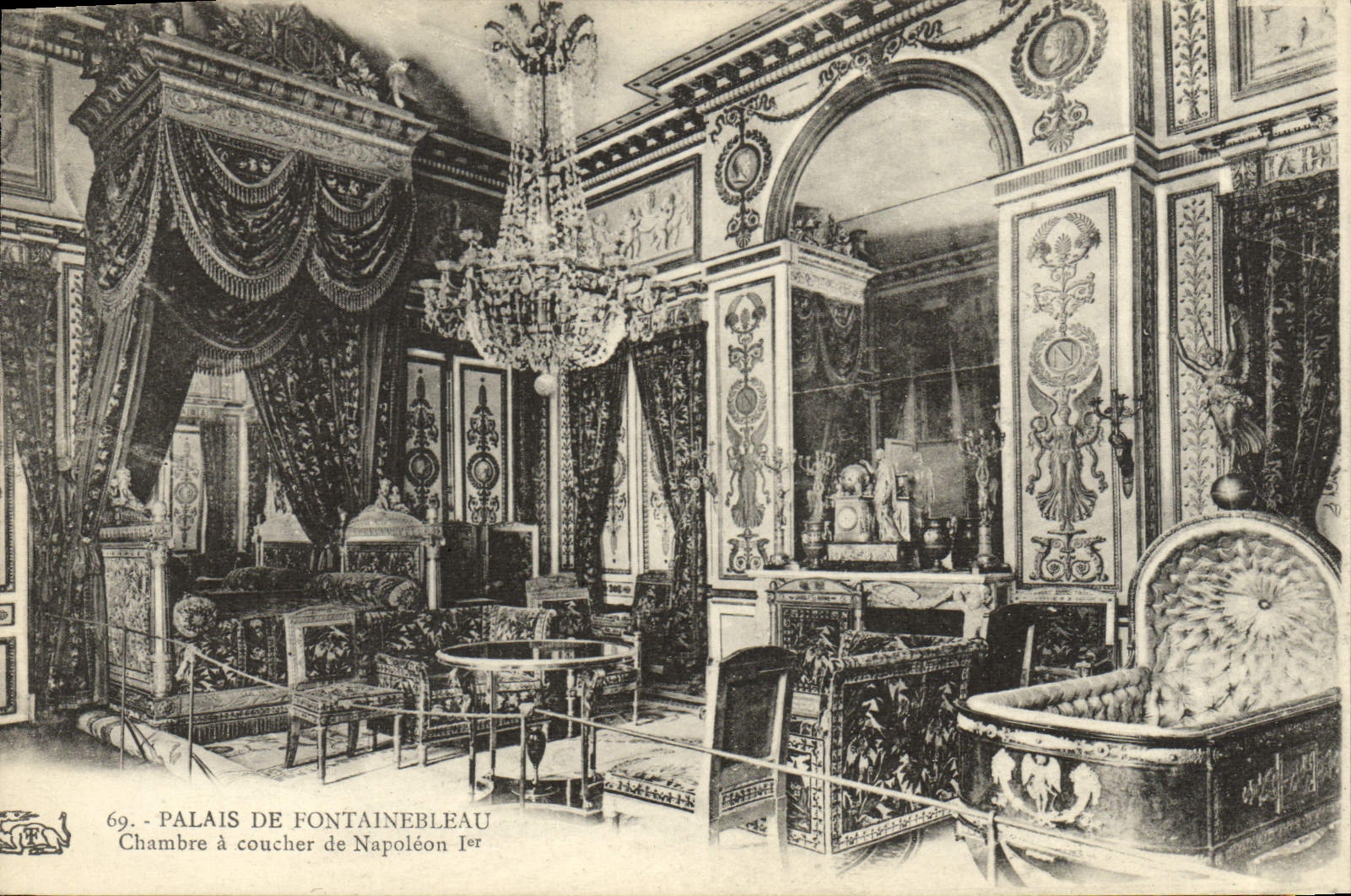 Palais de Fontainebleau — Chambre à coucher de Napoléon Ier — n°69