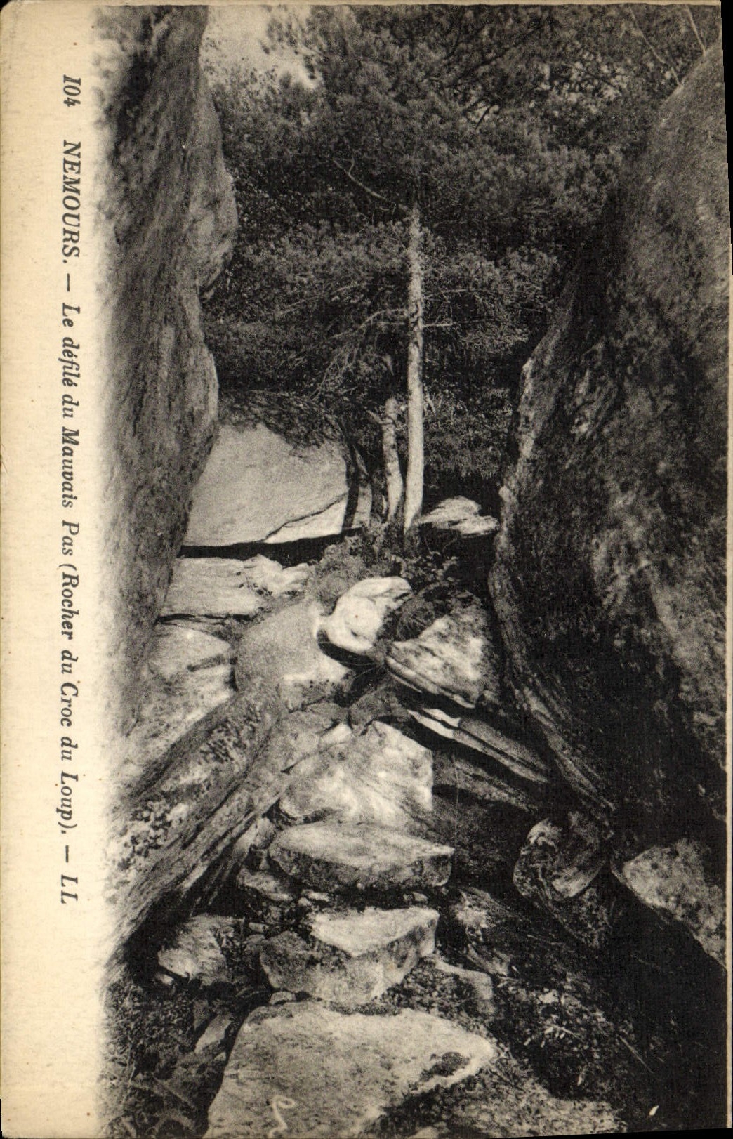 Nemours — Le défilé du Marvaïs Pas (Roche du Croc du Lomp)