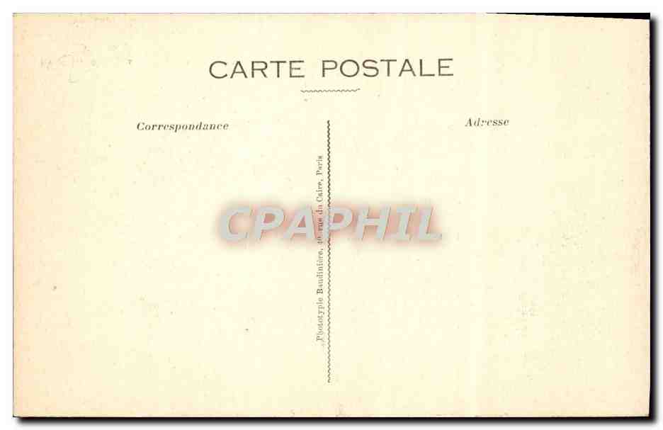 Meaux — Die Promenade der Trinitaires — Ansicht des Rathauses und des Alten Mühlen — Pho-Express — Rückseite