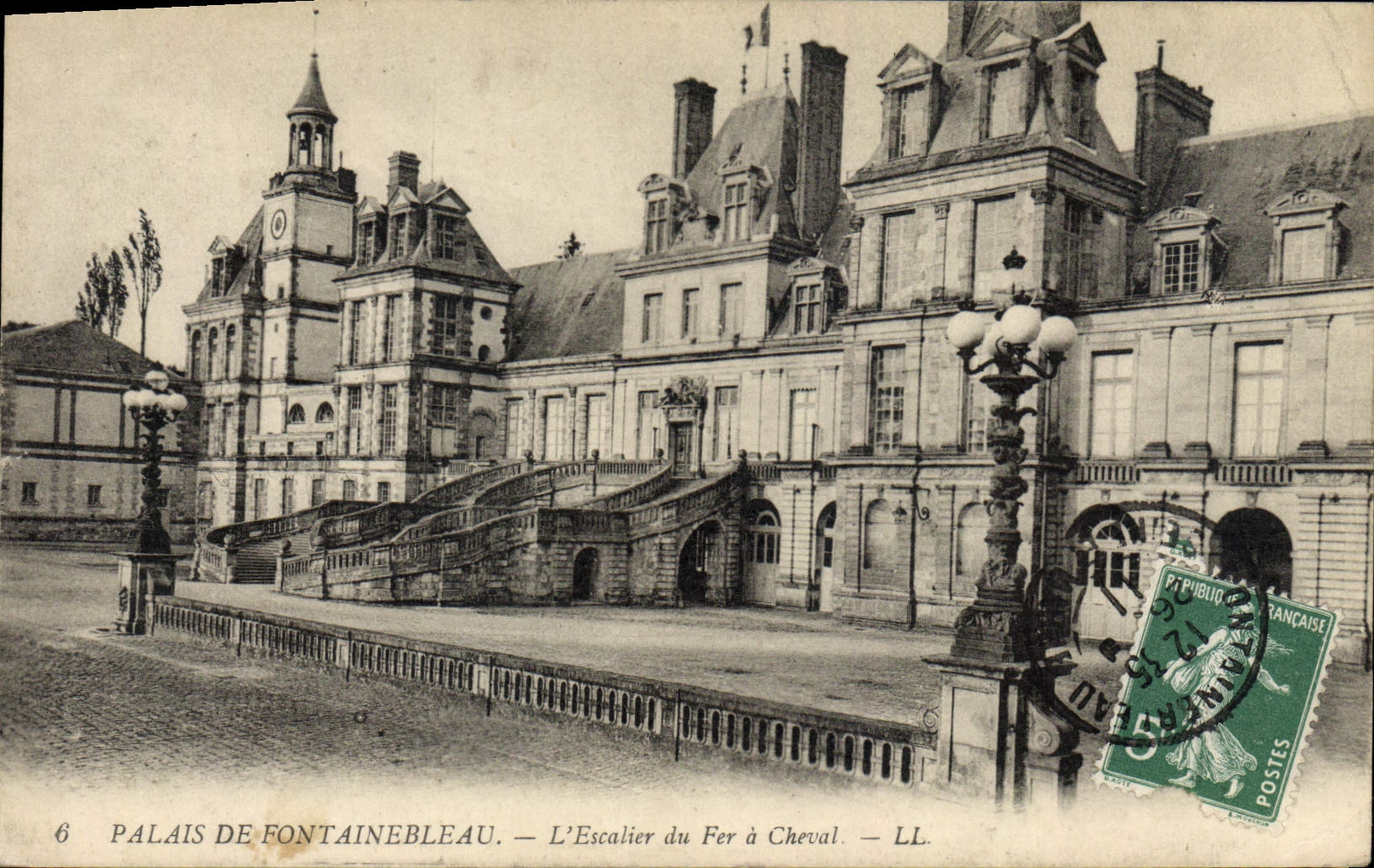 Fontainebleau-Palast — Die Eisenpferdestiege — LL