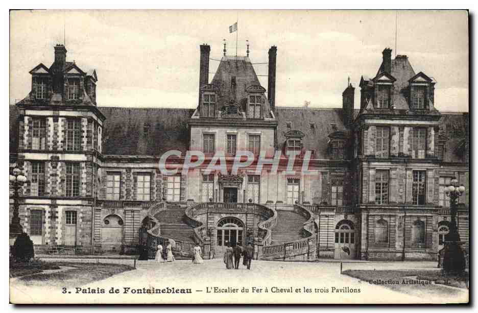 Palazzo di Fontainebleau — Le Scale del Cavallo e i Tre Pavillon — Collezione Artistica