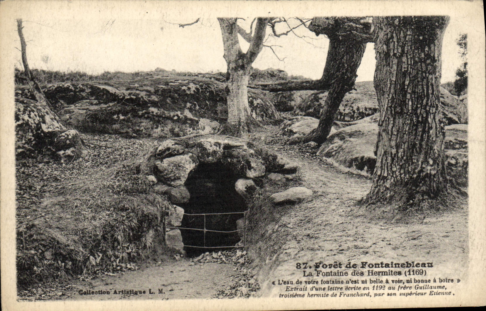 Forêt de Fontainebleau — La Fontaine des Hermits (1169) — Collection Artistique L. M.