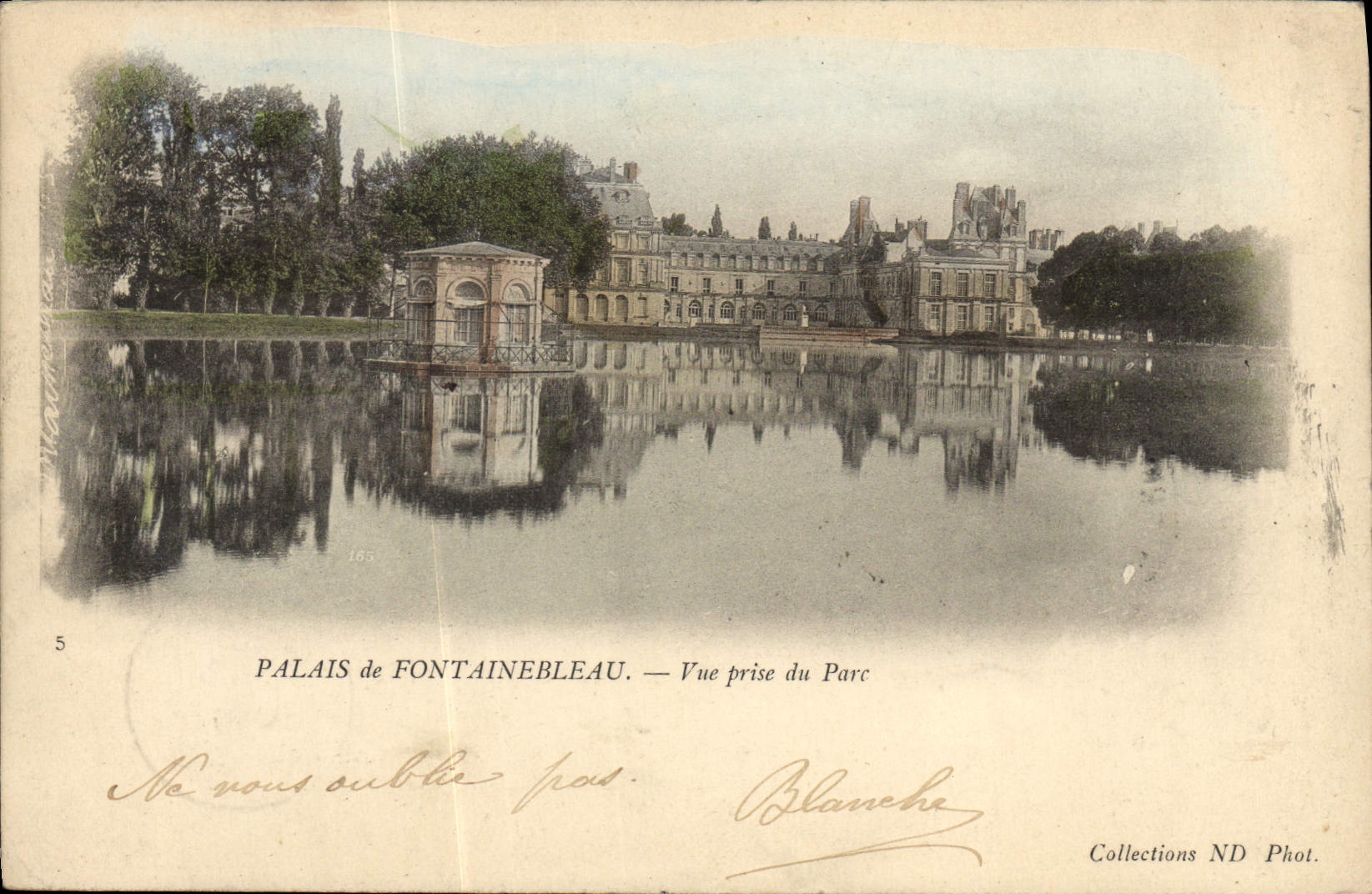 Palast von Fontainebleau — Ansicht vom Park — Collections ND Phot.