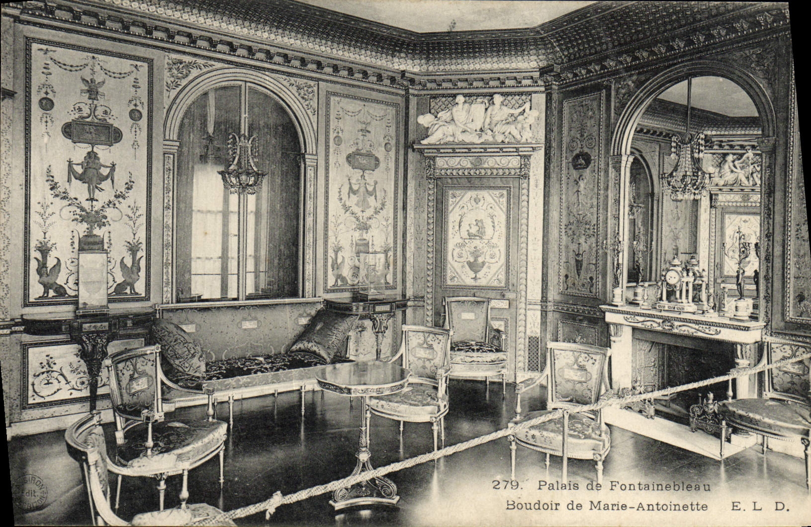 Palais de Fontainebleau — Boudoir de Marie-Antoinette — E.L.D. n°279