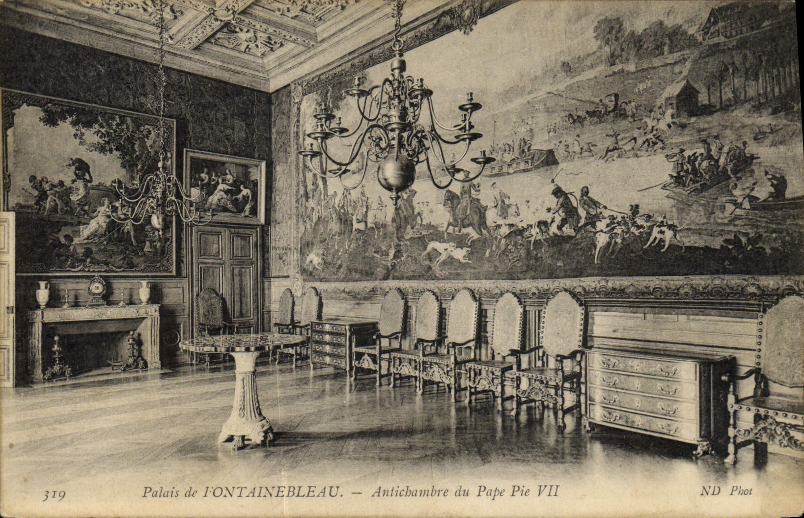 Palacio de FONTAINEBLEAU — Antecámara del Papa Pío VII — ND Fot