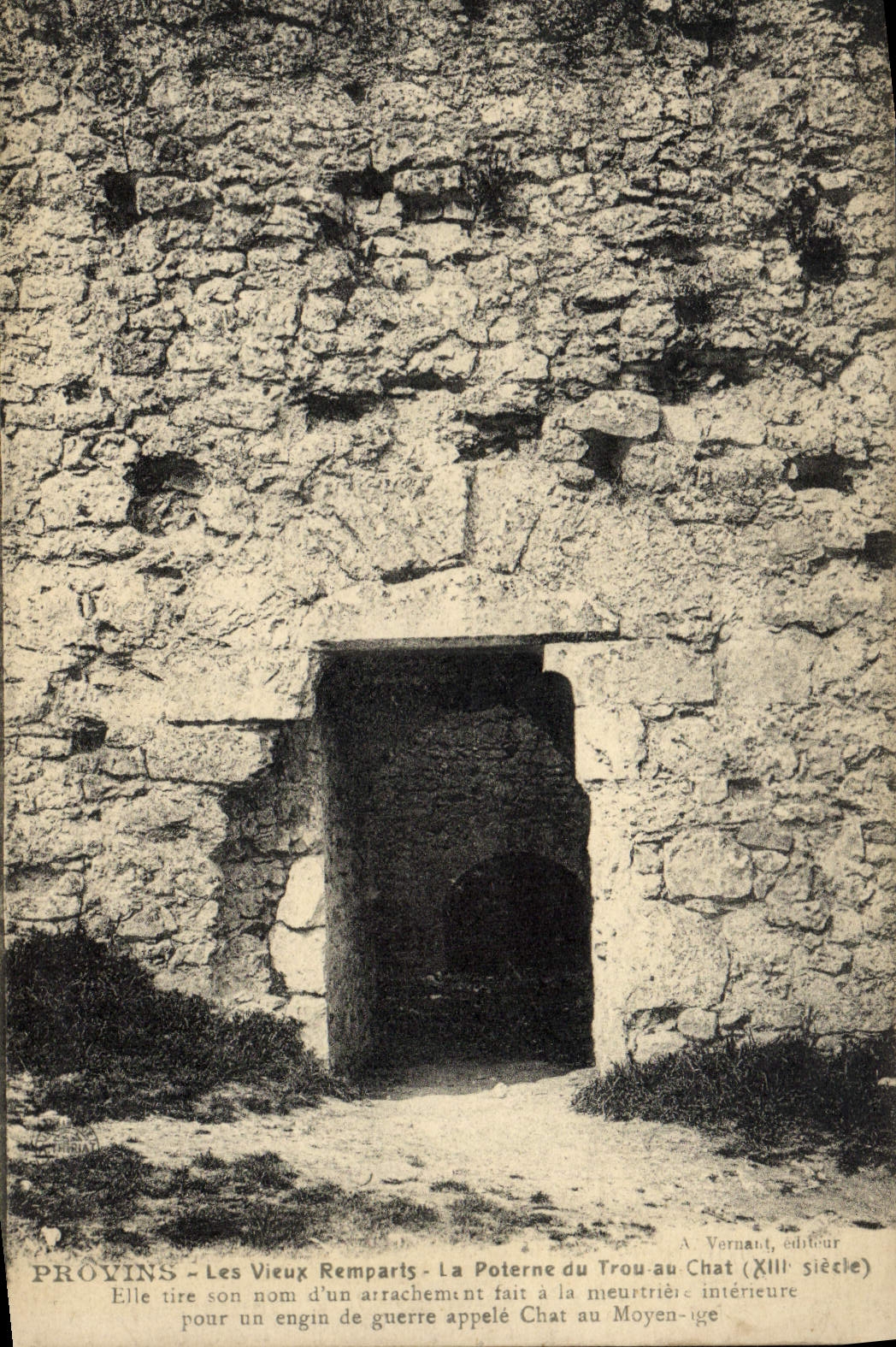 Provins - Les Vieux Remparts - La Poterne du Trou-au-Chat (XIIIe siècle)
