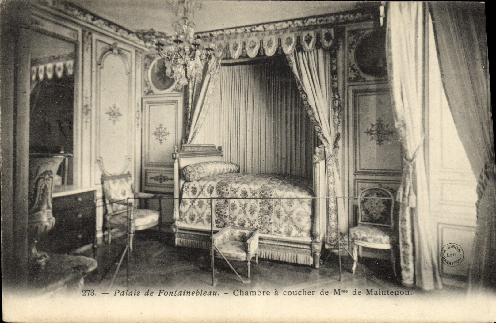 Palais de Fontainebleau — Chambre à coucher de Mme de Maintenon — Siron Edit.